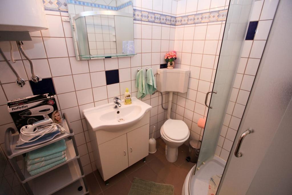 Apartments Franc Povljana Habitación foto