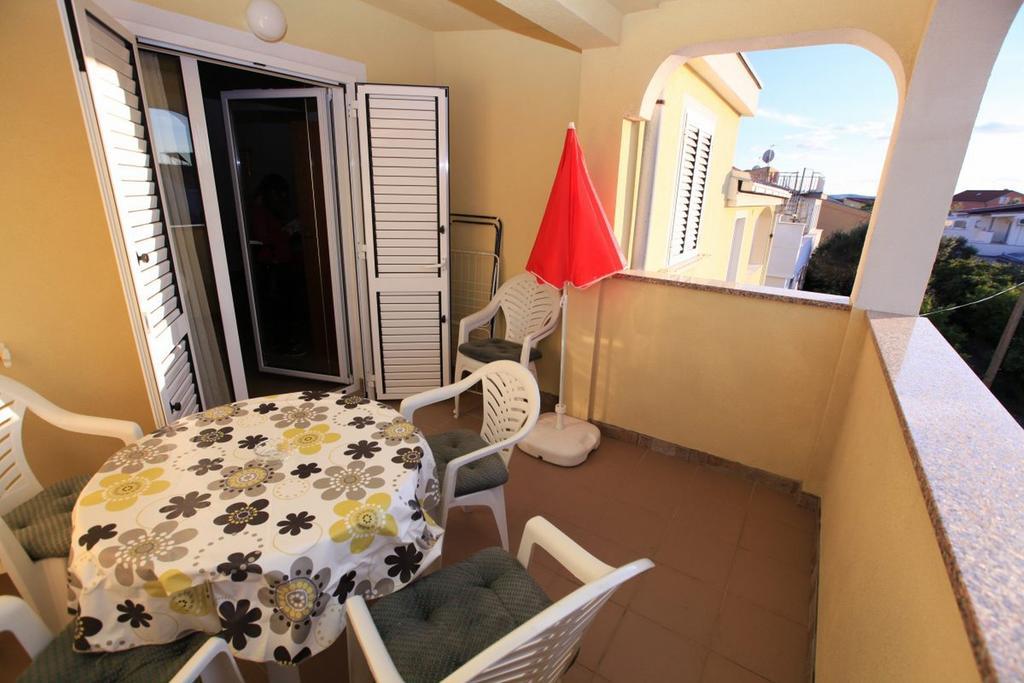 Apartments Franc Povljana Habitación foto
